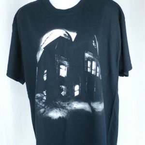 🌻Nerd Block Black Psycho house tee NWT size L🌻